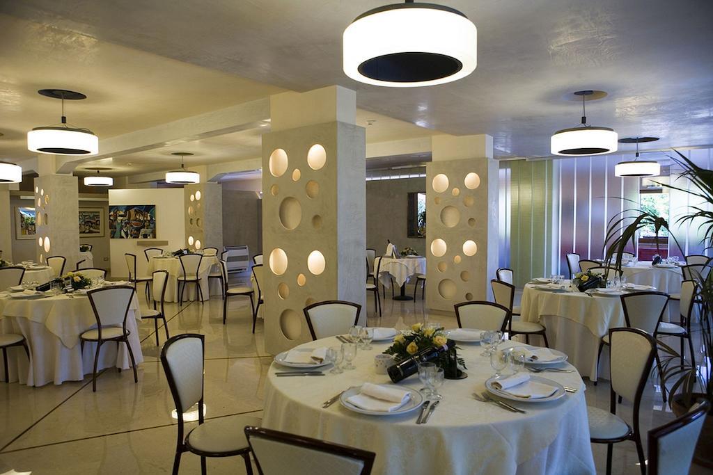 Hotel Ristorante Cavaliere سكاريو المظهر الخارجي الصورة