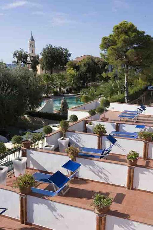 Hotel Ristorante Cavaliere سكاريو المظهر الخارجي الصورة