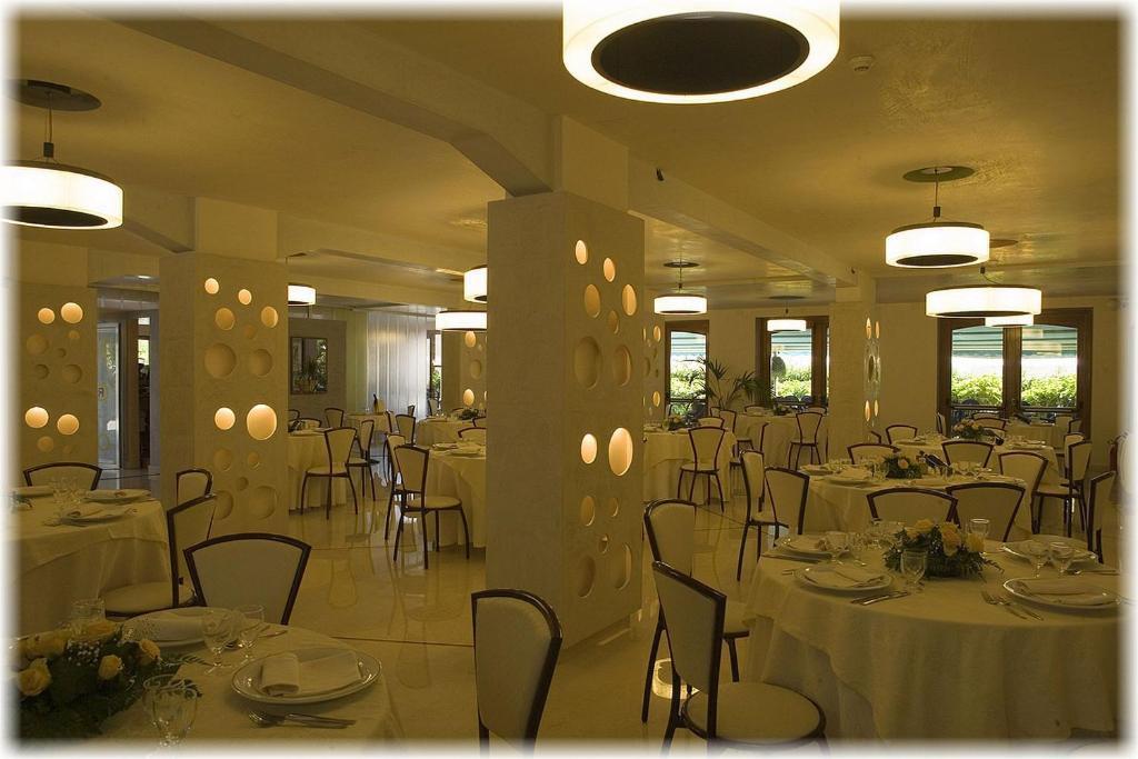 Hotel Ristorante Cavaliere سكاريو المظهر الخارجي الصورة