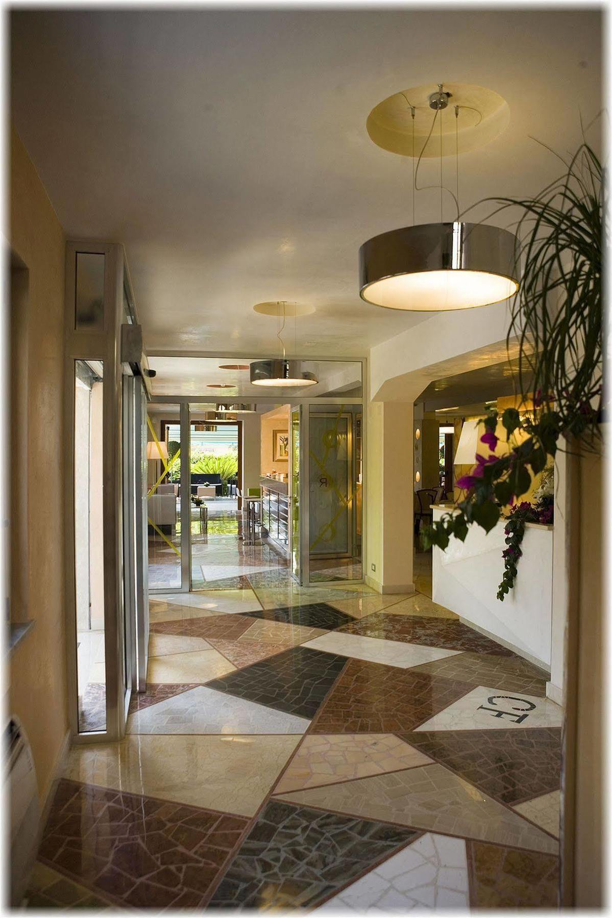 Hotel Ristorante Cavaliere سكاريو المظهر الخارجي الصورة