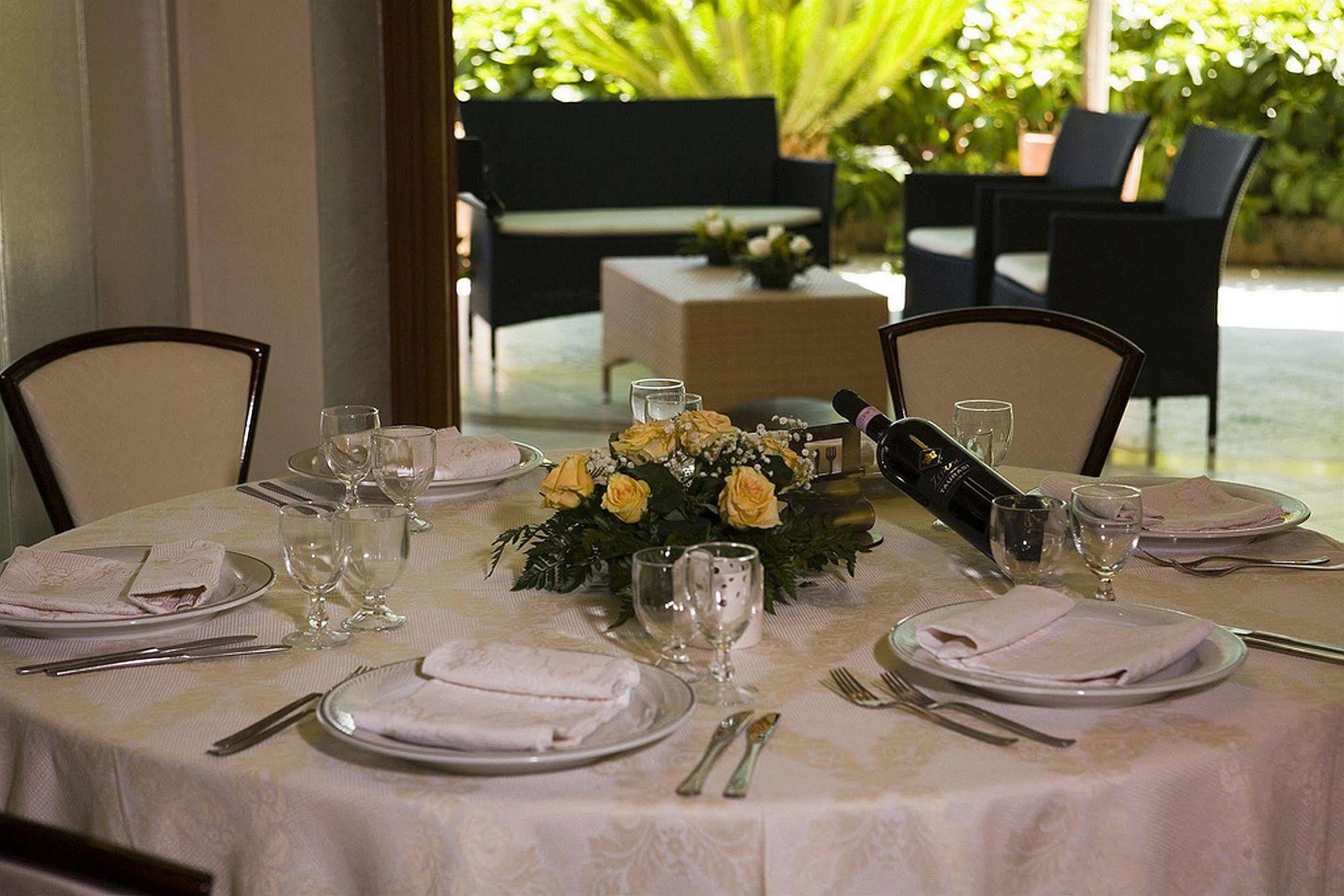 Hotel Ristorante Cavaliere سكاريو المظهر الخارجي الصورة