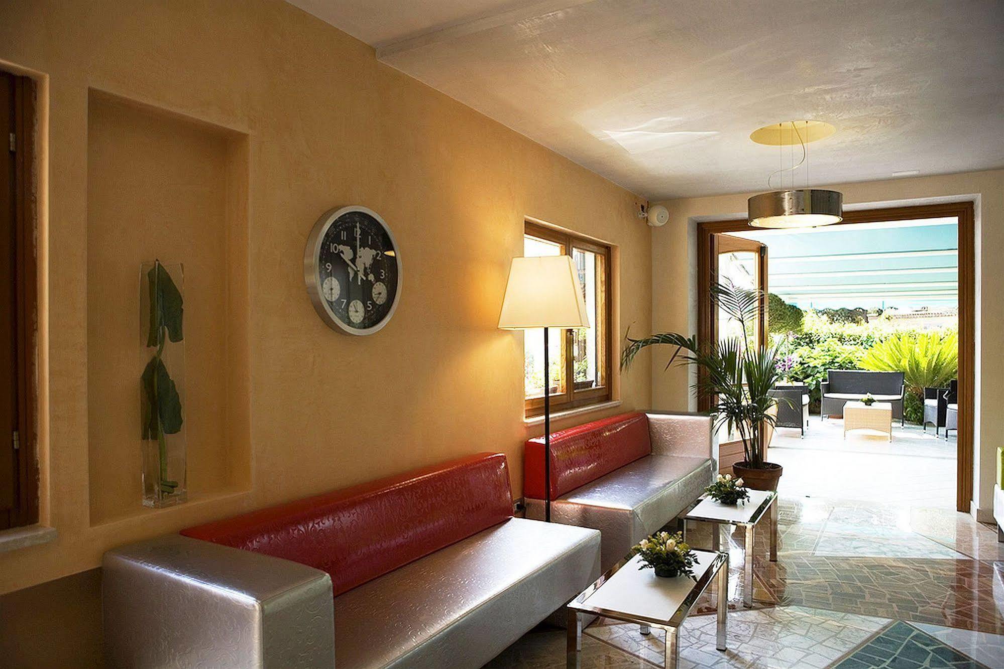 Hotel Ristorante Cavaliere سكاريو المظهر الخارجي الصورة